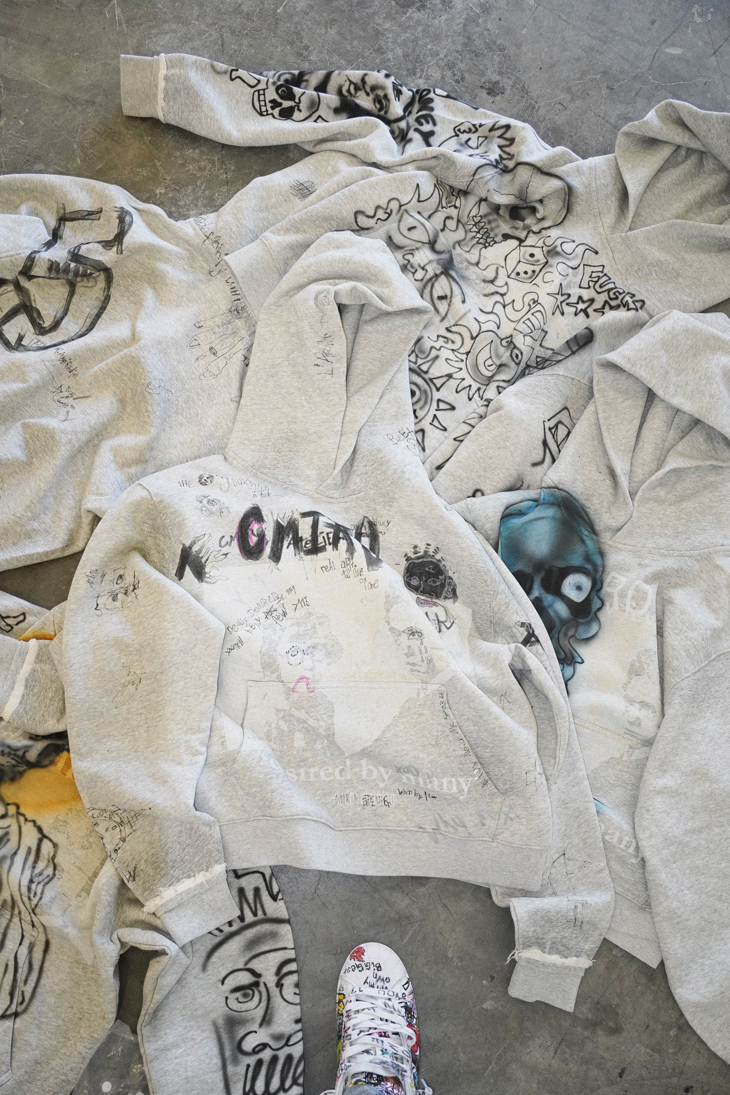 1:1 CUSTOM HOODIE